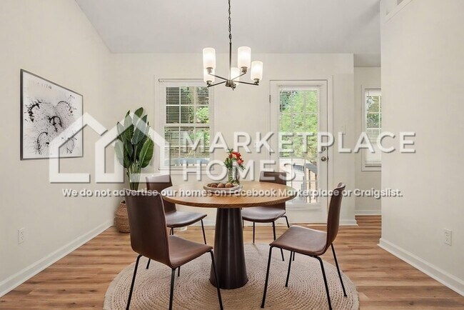 Building Photo - 7335 Hunters Ridge Dr