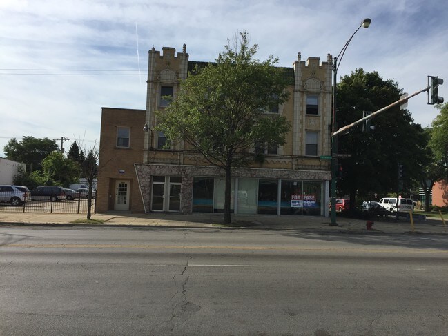 Foto del edificio - 6967-6969 W Grand Ave