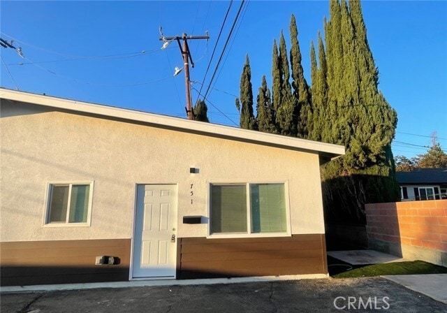 Foto principal - 751 Baylor Ave