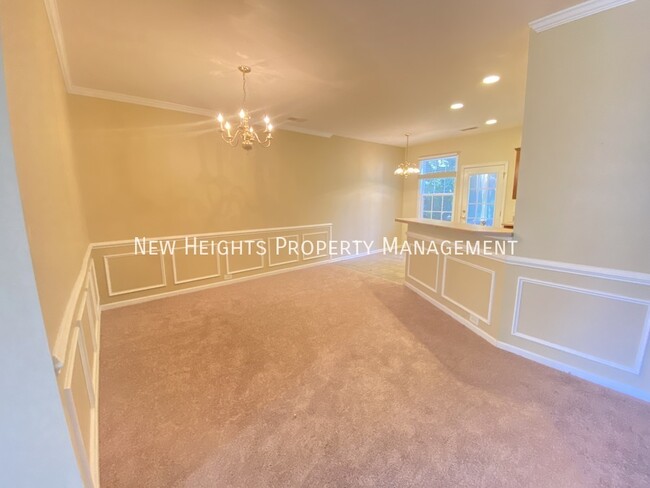 Building Photo - 1406 Hamlin Park Circle