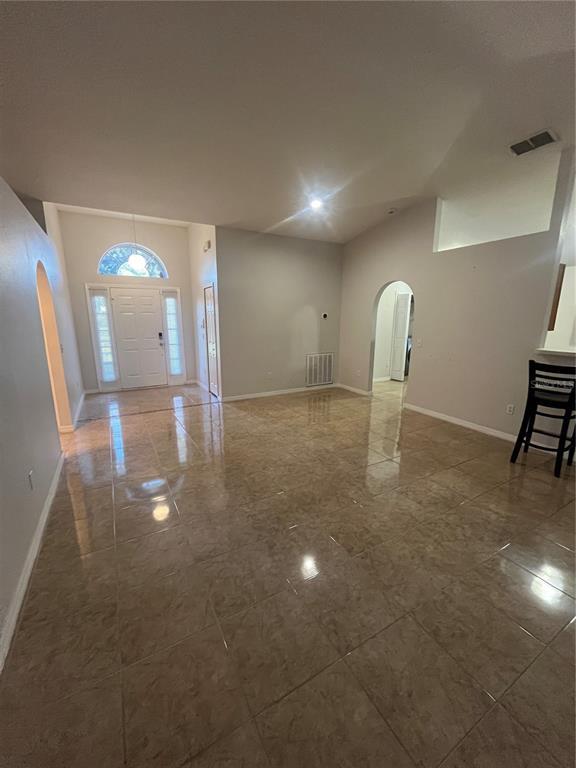 Building Photo - 5524 Sycamore Canyon Dr