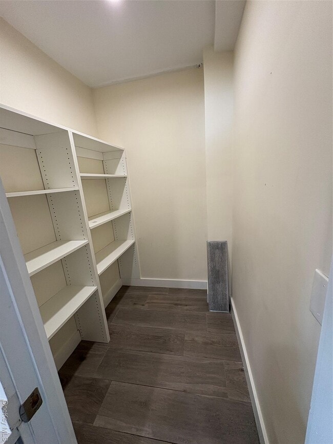 Building Photo - 300 Martine Ave