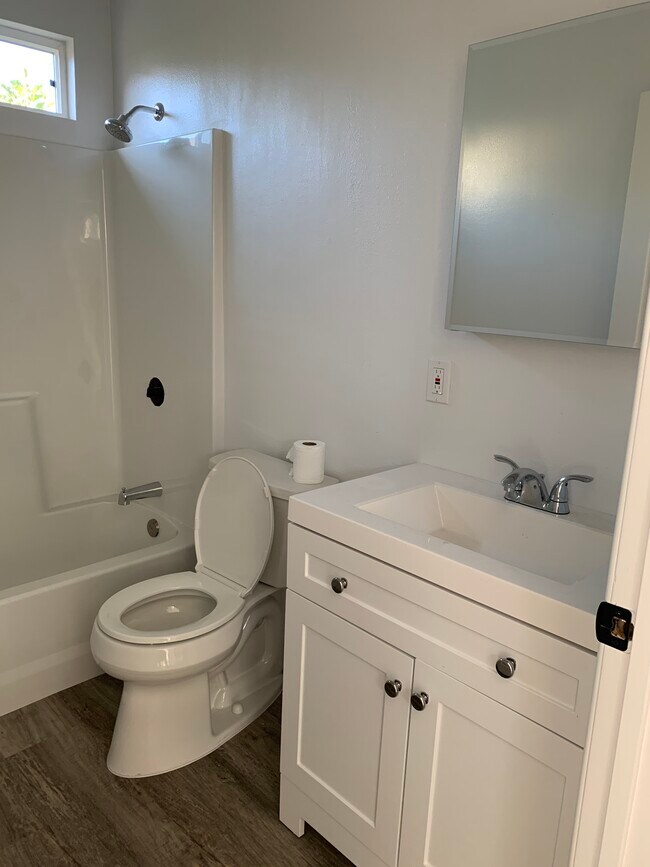 Bathroom - 1222 Felbar Ave
