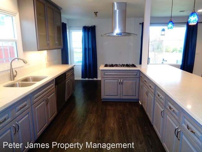 Foto del edificio - 3 br, 2 bath House - 11439 Pruess Ave