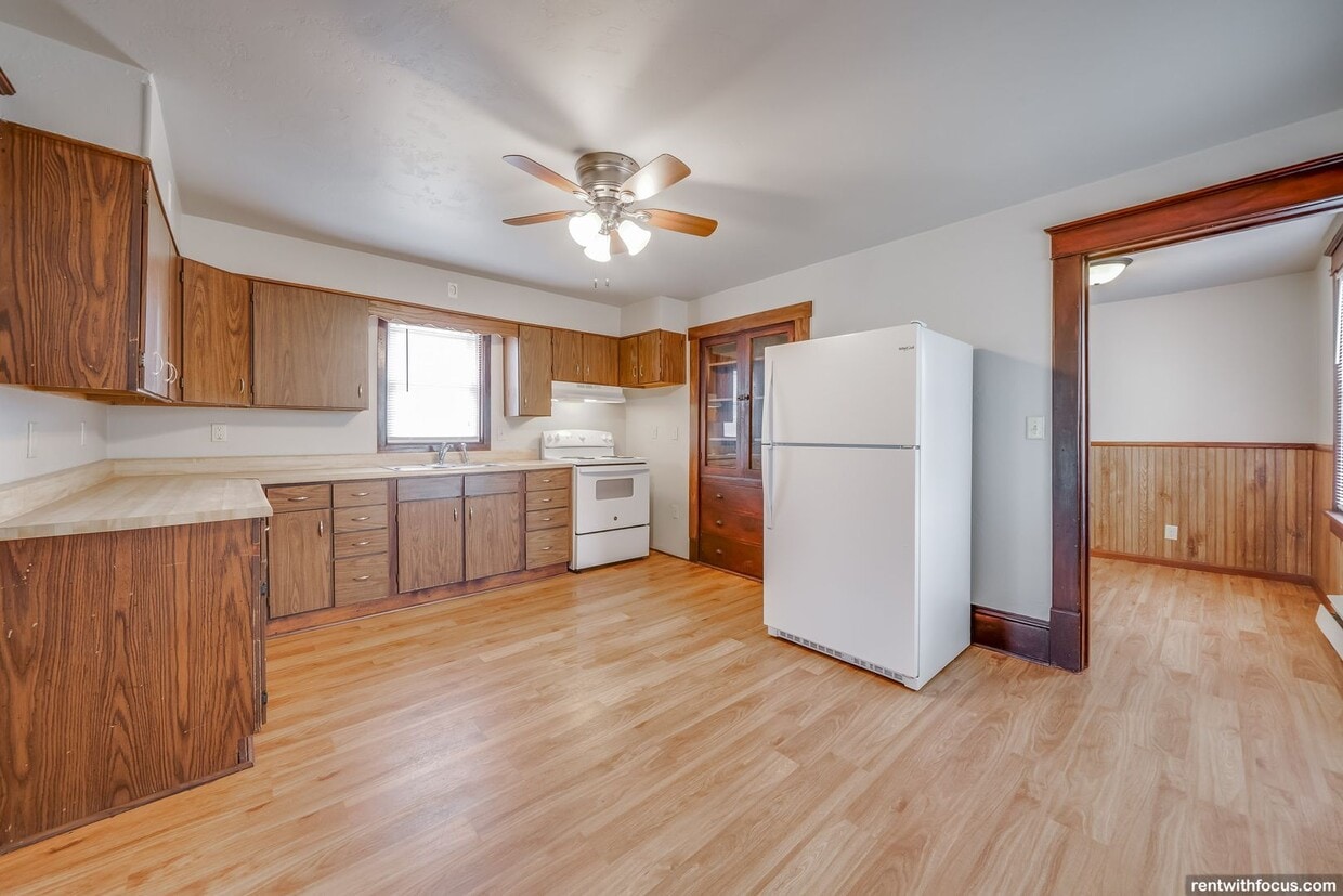 Foto principal - 211 Oak St