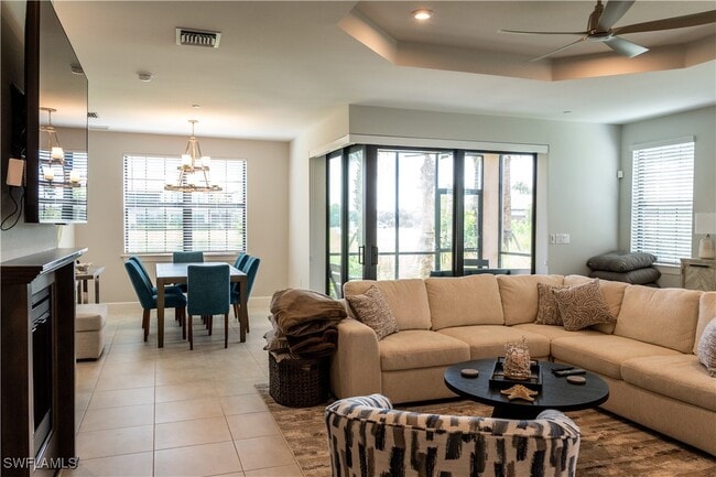 Building Photo - 15335 Lucerna St