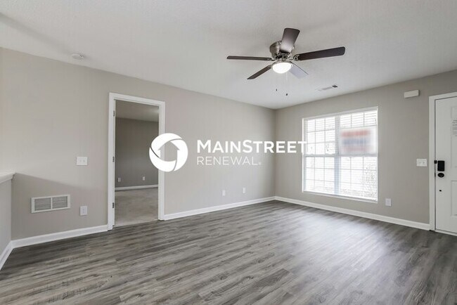 Building Photo - 3 Bedroom Pet-Friendly Home in Winder, GA with Main Street Renewal