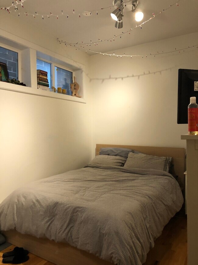 Foto del edificio - 1526 N Artesian Ave