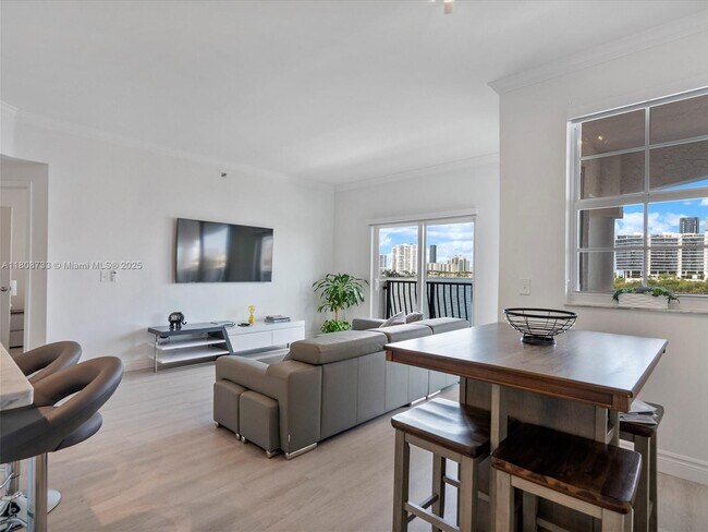 Foto del edificio - 3255 NE 184th St