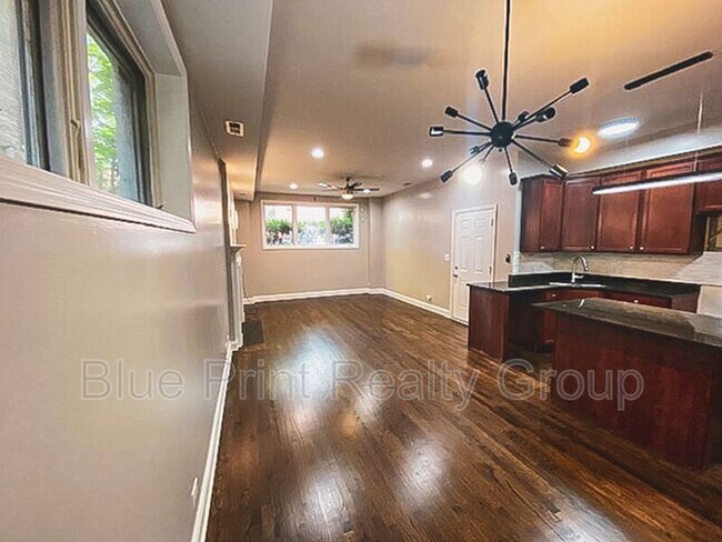 Foto del edificio - 4143 S Wabash Ave