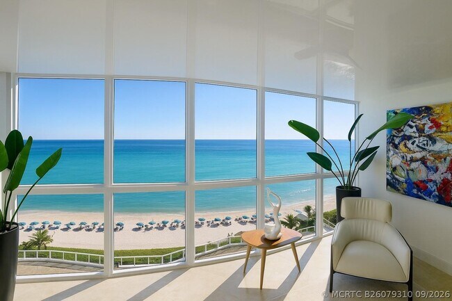 Building Photo - 16425 Collins Ave