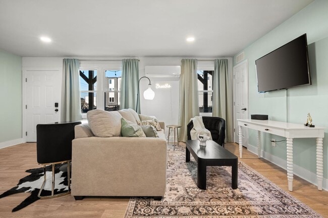 Building Photo - The Jefferson Apartments