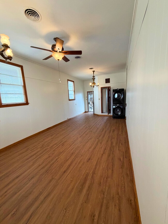 Foto del edificio - 5017 Soldier St