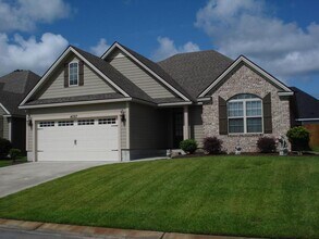 Building Photo - 4097 Silver Glenn