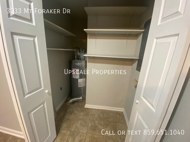 Foto del edificio - 3233 Mt Foraker Dr