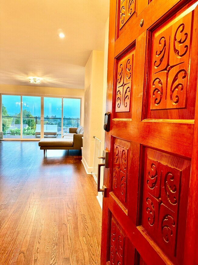 Foto del edificio - 5844 Ralston Ave