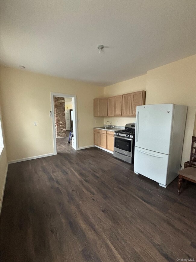 Building Photo - 248 Sommerville Pl