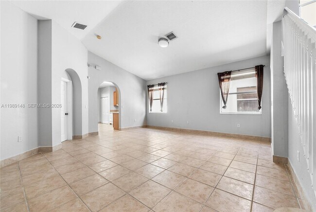 Foto del edificio - 2302 NE 37th Terrace