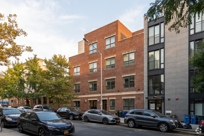 Building Photo - 36 Conselyea Street