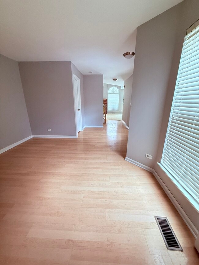 Building Photo - 117 Stevens Dr