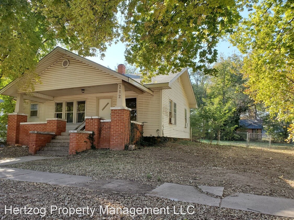 Primary Photo - 2 br, 1 bath House - 212 N 8th