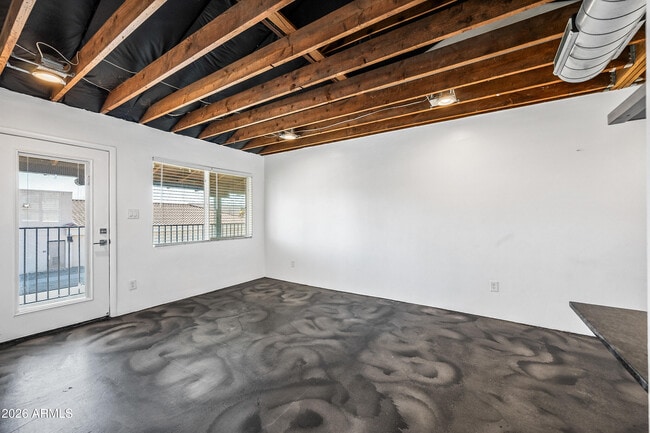 Building Photo - 3601 N 15th Ave