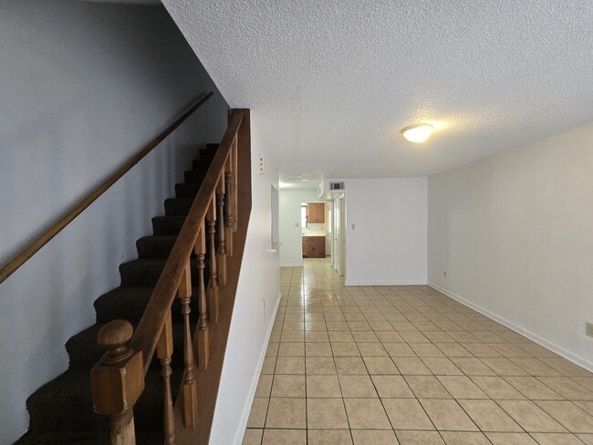 Foto del edificio - 116 Oak Ridge Ave