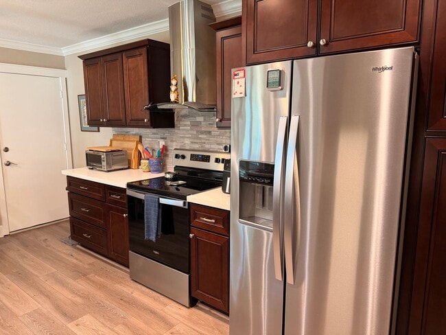 Building Photo - Highly updated Coronado II model in Leisure Village