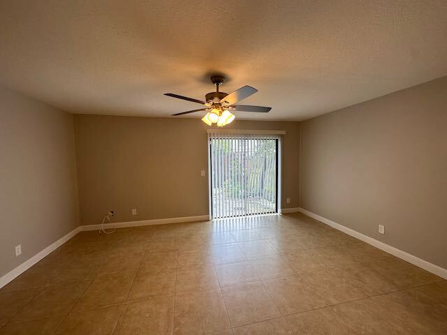 Foto del edificio - 5153 Breckenridge Pl