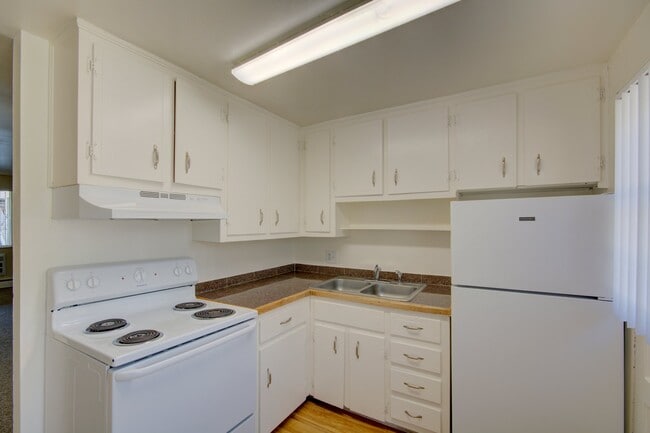 Photo - 375 S Depew St Apartment