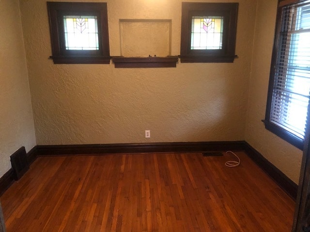 Building Photo - 3850 Kingsland Ct