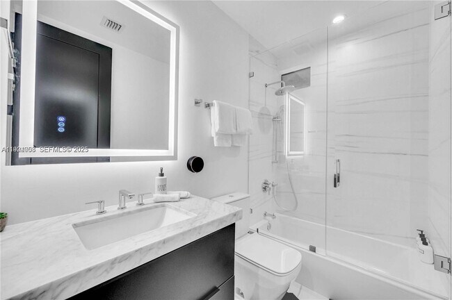 Foto del edificio - 145 NW 51st St