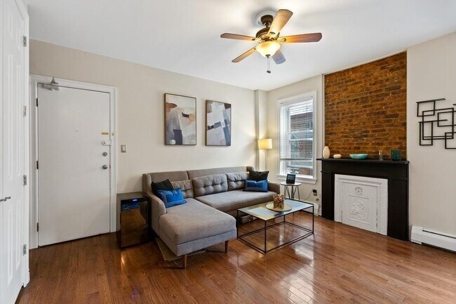 Foto del edificio - 831 Clinton St