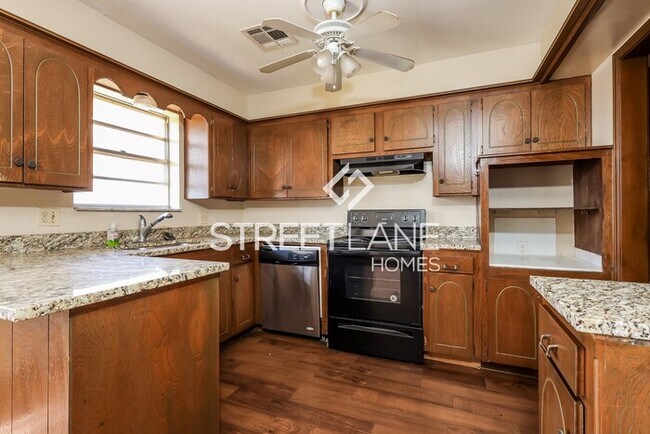 Building Photo - Charming 3 Bedroom Home in Oklahoma City, ...