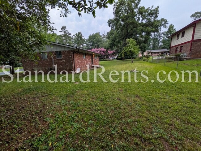 Photo - 2916 Battle Forrest Dr (Decatur, GA) House