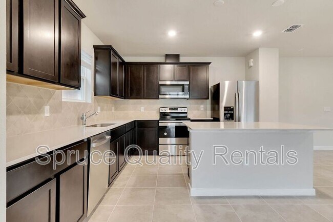 Foto del edificio - 889 Rivers Crossing St