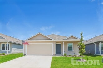 Building Photo - 827 Ginkgo Wy