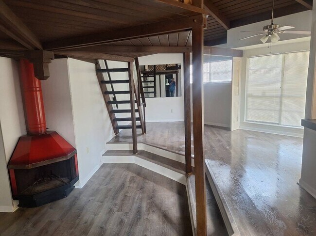 Foto del edificio - 1325 Lake Ave