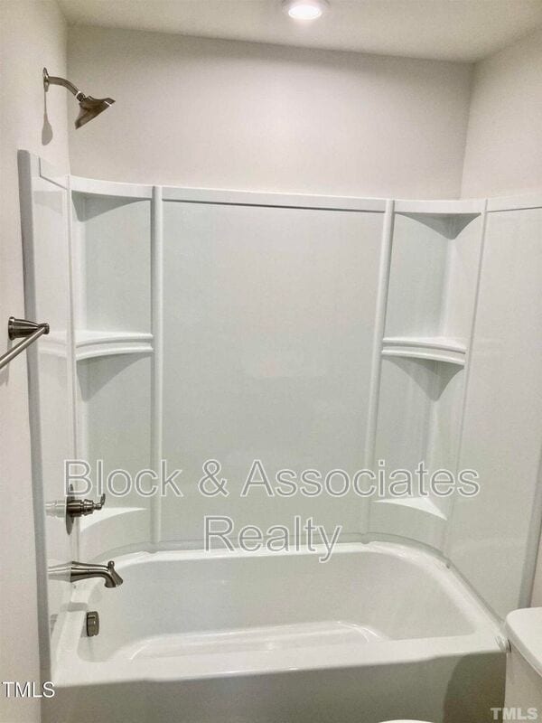 Building Photo - 1106 Romeria Dr