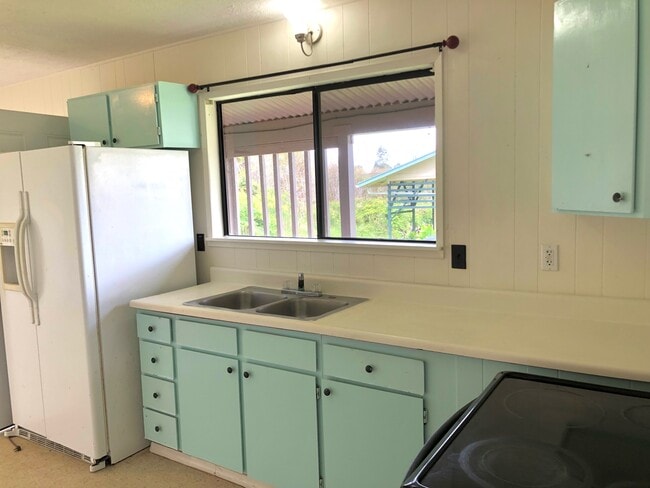 Building Photo - 18-2050 Nau Nani Rd