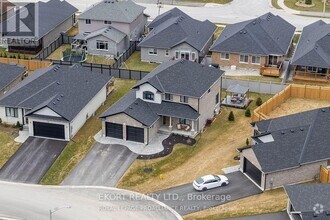 Building Photo - 31 Raycroft Dr.