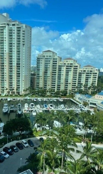 Foto del edificio - 3370 NE 190th St