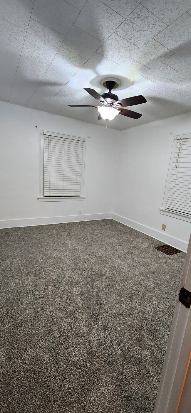 Foto del edificio - 3300 Orleans Ave