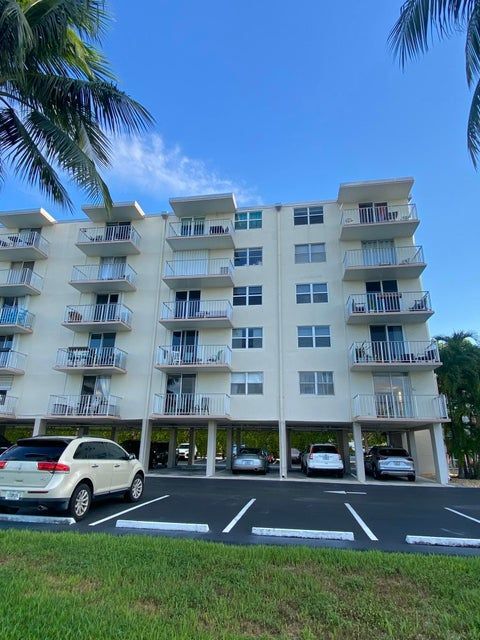 Foto del edificio - 1731 SE 15th St
