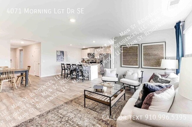 Building Photo - 4071 Morning Lgt Dr SE