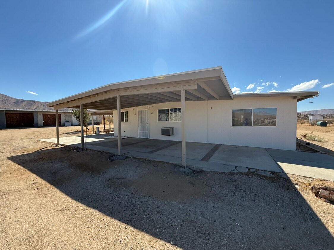 Foto principal - Charming 3 bedroom home in Apple Valley- H...
