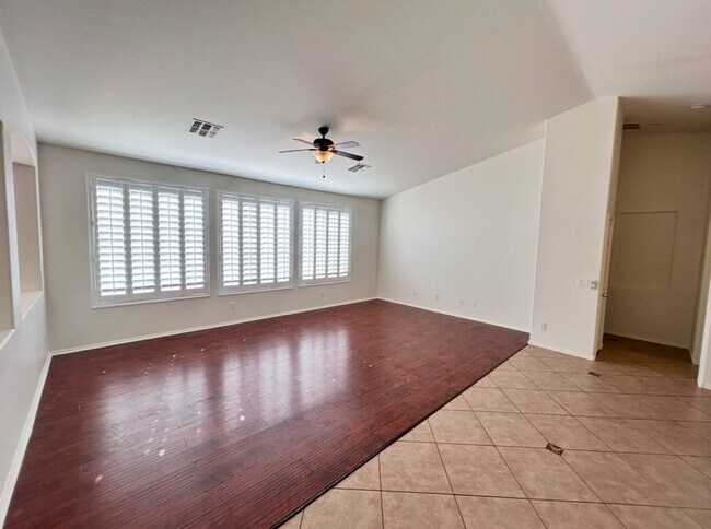 Foto del edificio - Private Pool, Corner Lot, Solar, 4 bed + B...