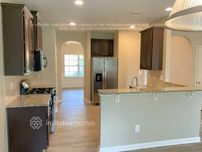Building Photo - 2400 Braelin Loop