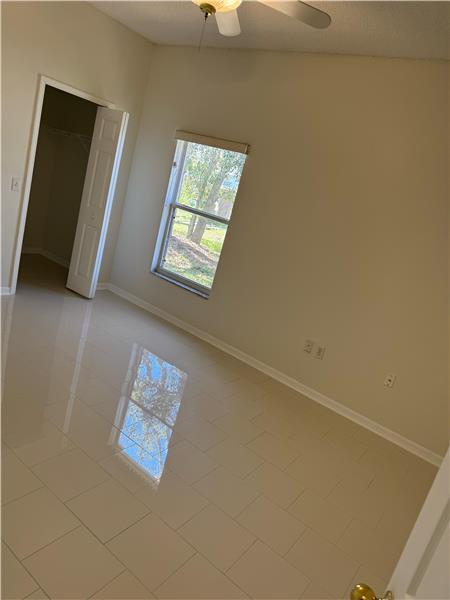 Foto del edificio - 808 Massy Ct