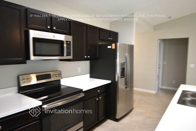 Foto del edificio - 242 SW Airview Ave